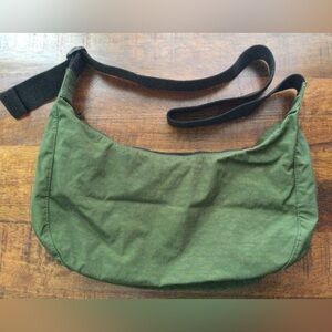 Baggu Medium Crescent Crossbody